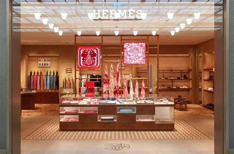 hermes store roissy